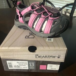 Bearpaw sandals